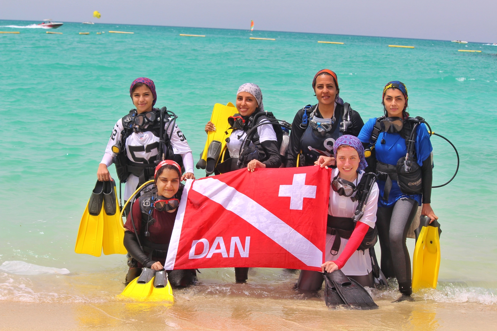 اولین دوره آموزش بین المللی غواصی CMAS اولین دوره آموزش بین المللی غواصی CMAS