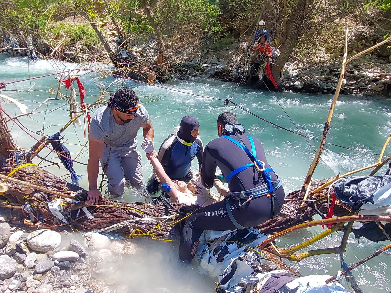 پیدا کردن پیکر بیجان مرد ۳۳ ساله در درود لرستان پیدا کردن پیکر بیجان مرد ۳۳ ساله در درود لرستان